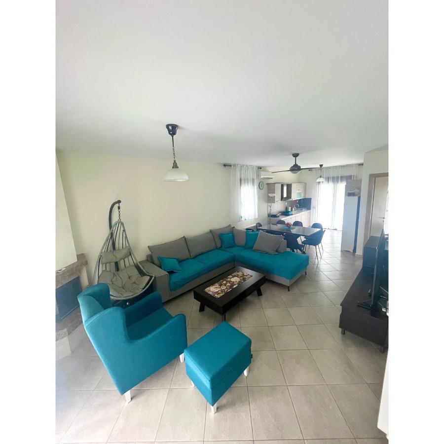 R Lux Villa Nea Kallikrateia Exterior foto